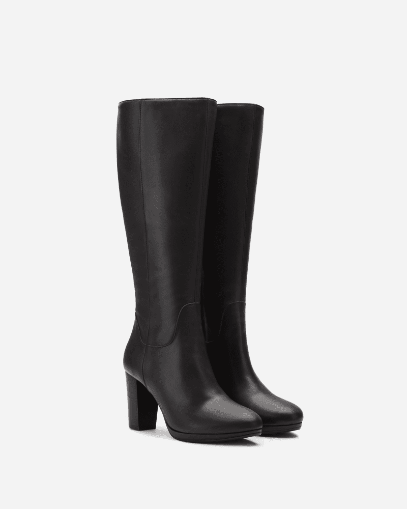 AW23 ECOMM 0131 BELMORE BLACK 2